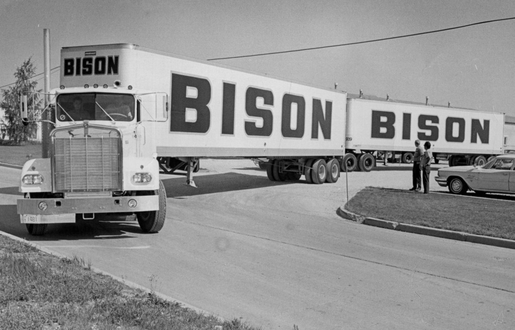 Old Bison Tractor Trailer